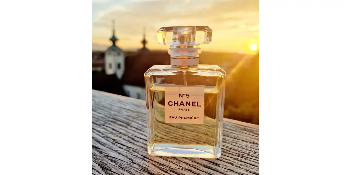 Chanel No 5 Eau Premiere 2015 fragrance