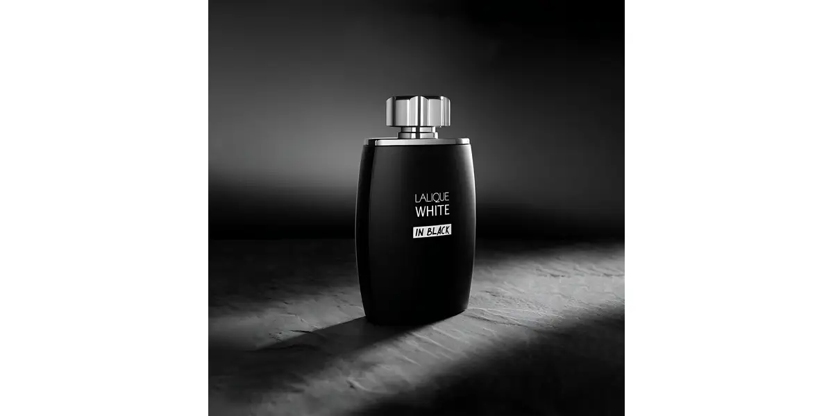 Lalique White in Black fragrance